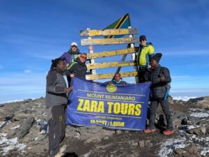 Social Media Reise - Uhuru Peak - Kilimanjaro Gipfel